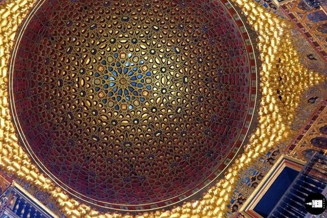 Private tour and tickets of Alcazar & Cathedral of Seville - Seville Cathedral: one hour beneath a huge Gothic roof