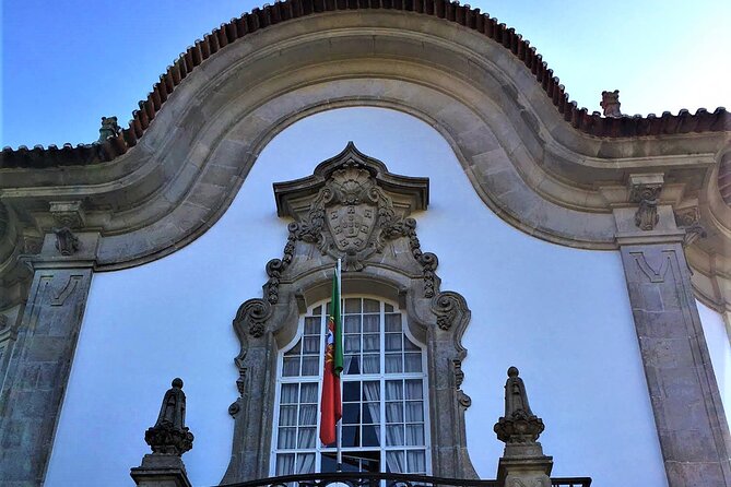 Private tour of Seville highlights - The Cathedral and Giralda get a focused exterior look