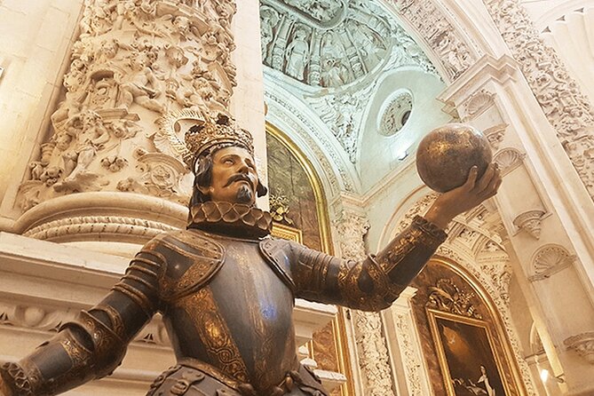 Private Tour of the Cathedral and Giralda of Seville - A focused hour inside the cathedral