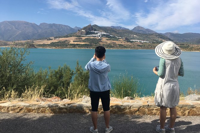 Private Tour Ronda and White Villages from Seville - Aguzaderas Castle in just 15 minutes