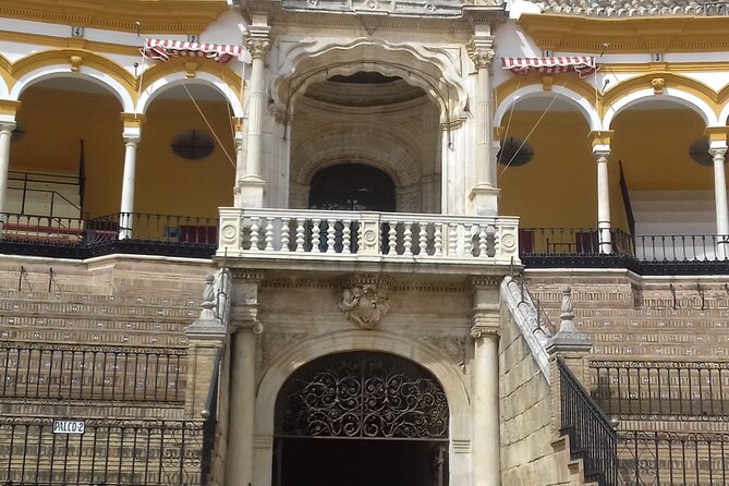 Private tour to the bullring La Maestranza - A private tour with room for questions