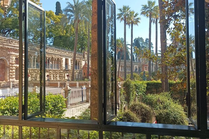 Private Tour with Local Guide to know the Seville Essential - Plaza de España, Seville’s great tiled stage