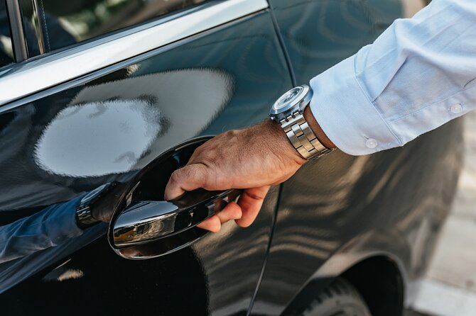 Private Transfer from Seville Airport or Seville Hotels - Why a Private Ride Can Be Worth the Cost