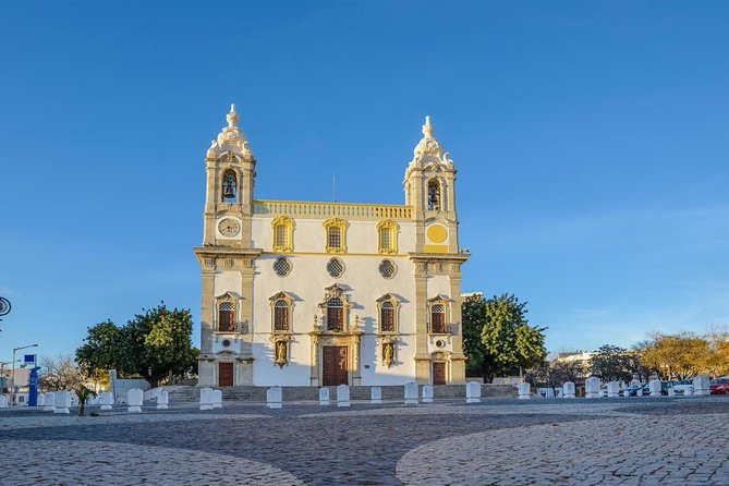 Private Transfer from Seville to Faro (FAO) Airport - The 2.5-hour drive to Faro