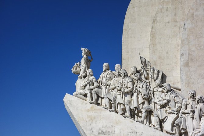 Private transfer from Seville to Lisbon, 2 hours for sightseeing - Vehicle choices and luggage space