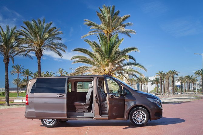 Private transfer from/to Seville to/from Granada with optional stop in Cordoba - Why this transfer makes sense in Andalusia