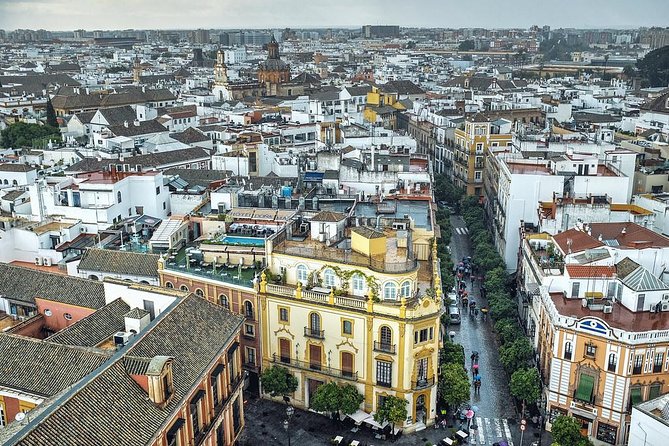 Private transfer from/to Seville to/from Granada with optional stop in Cordoba - Planning the pickup carefully