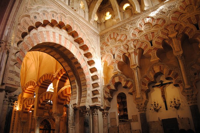 Private transfer from/to Seville to/from Granada with optional stop in Cordoba - Option 2: three hours in Córdoba