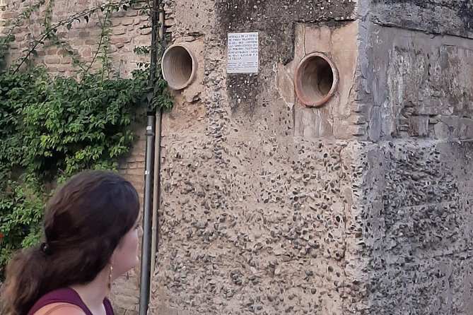 Private visit to the Jewish Quarter of Seville (Sta. Cruz and San Bartolomé Neighborhoods) - Who will get the most from this experience?