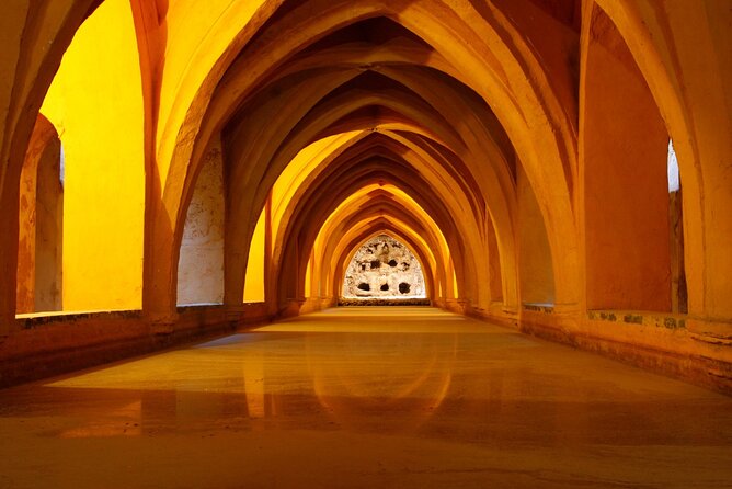 Private visit to the Real Alcazar of Seville (tickets included) - Why the Real Alcázar deserves a guided visit