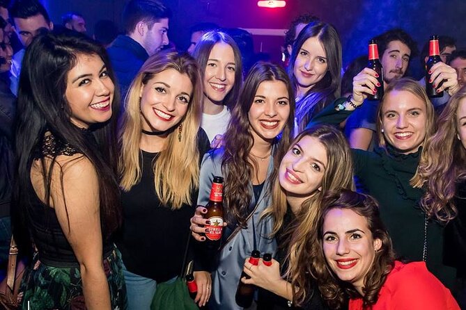 Pub Crawl + Party Night (3 Bars +VIP Entrance to a top Club ) - The social side is the main reason to go