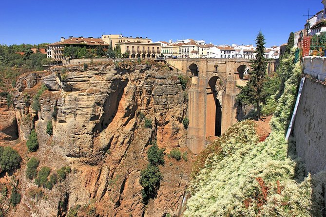 Ronda and White Villages from Seville - Zahara de la Sierra and its castle views