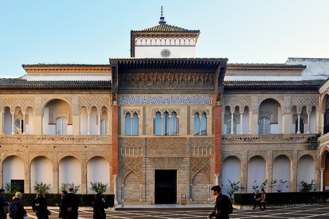 Royal Alcazar of Seville Guided Tour - Inside the palaces, look for the changes in style
