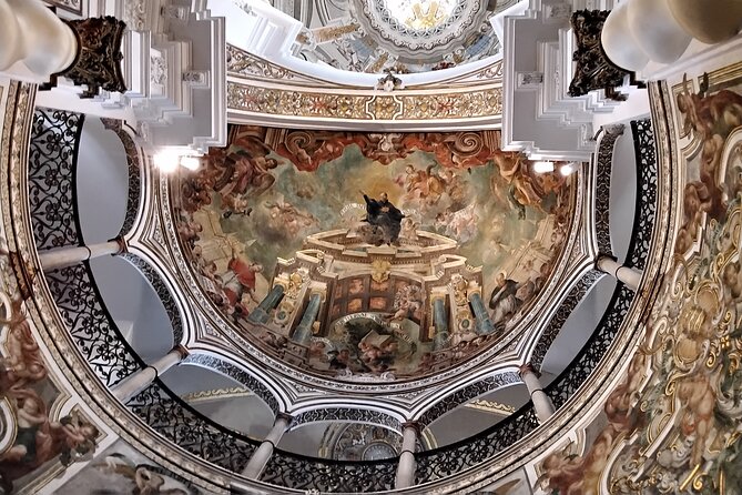 Saint Luis de los franceses Church - The Domestic Chapel, Two Patios, and Crypt