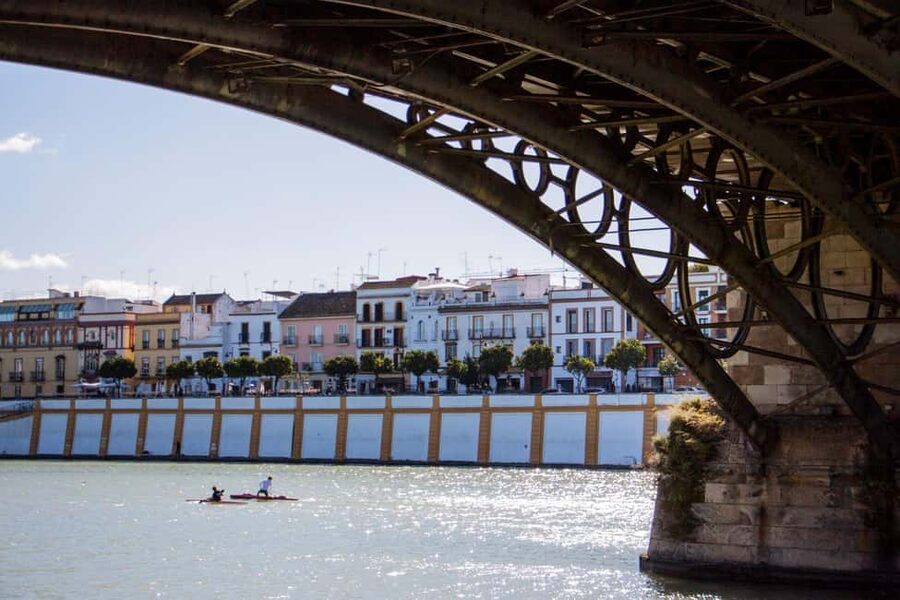 Secret Food Tour Seville - Drinks that make this a full meal