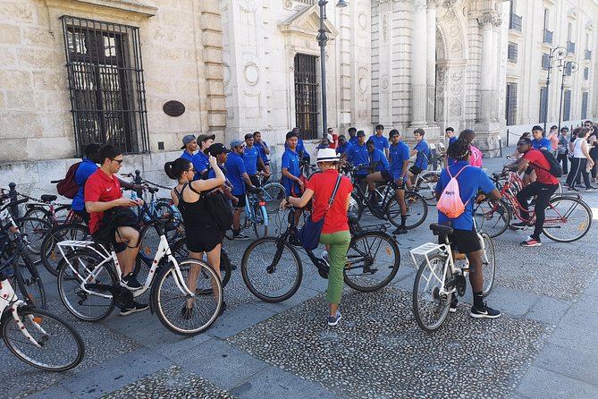 Sevilla Daily Bike Tour - The Alcázar gets a useful introduction
