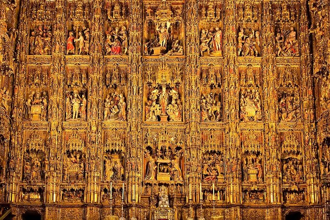 Sevilla: Guided tour to Cathedral and Giralda - Meeting at Plaza Virgen de los Reyes
