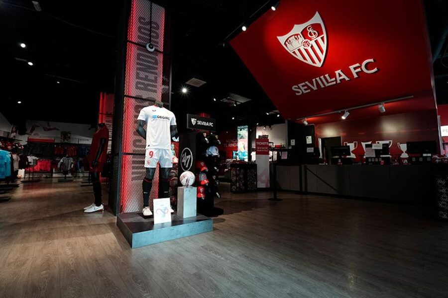 Sevilla: Ramón Sánchez Pizjuán Stadium Entry Ticket - How the audio guide shapes the visit