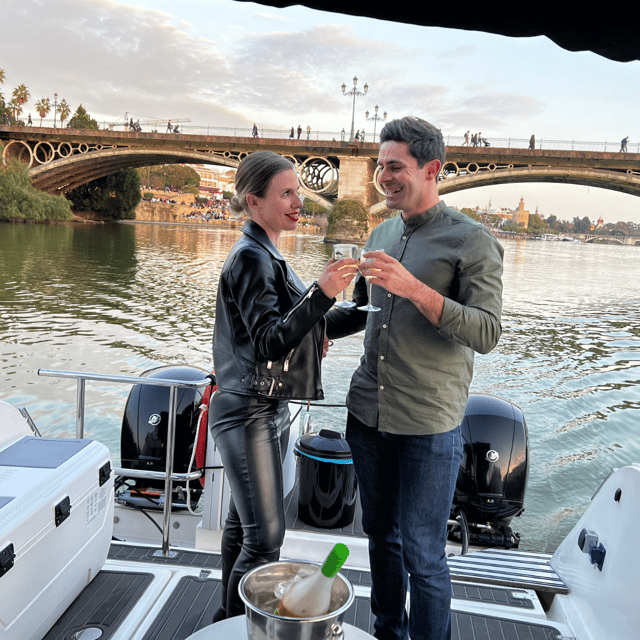 Sevilla: Romantic Boat Ride - Why the 90-minute Möet Chandon option costs more