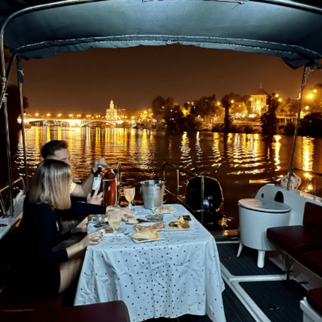 Sevilla: Romantic Boat Ride - What the one-hour route gives you