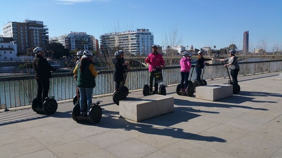 Seville: 1, 2 or 3 Hour Segway Tour - The 1.5-hour route: more riverfront and central landmarks