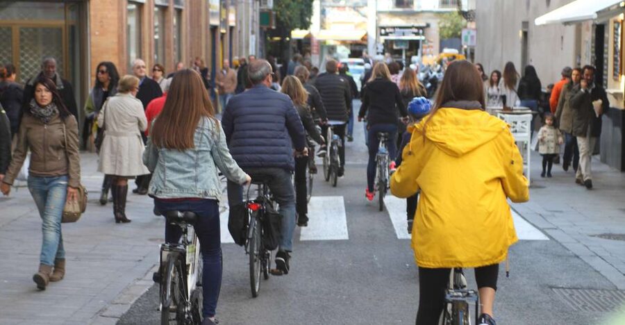 Seville: 1-Day Bike Rental - What comes with the $17 price