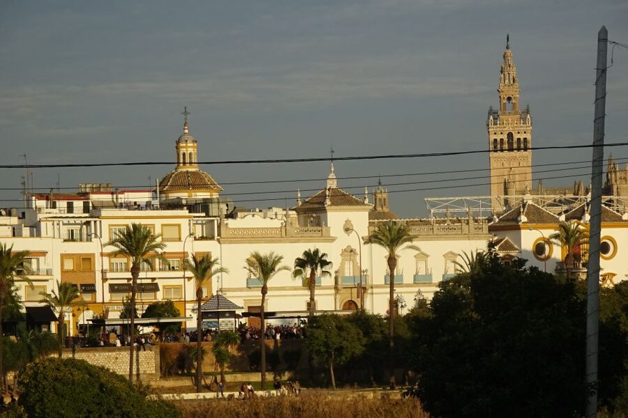 Seville: 2.5-Hour Evening Electric Bike Tour - Who should book this evening ride?