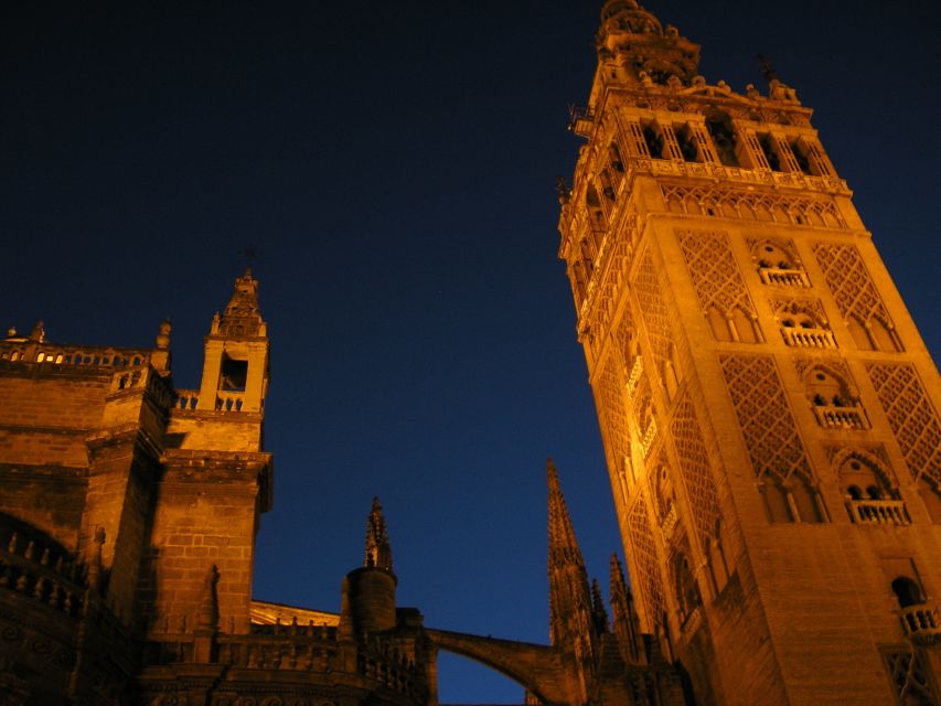 Seville: 2.5-Hour Evening Electric Bike Tour - The Cathedral, Royal Alcazar, and Tobacco Factory