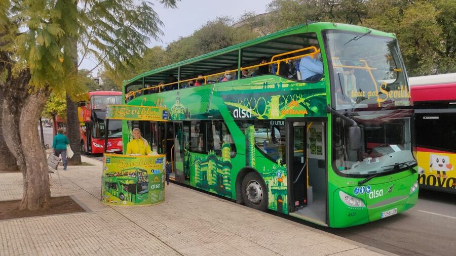 Seville: 2-Day Hop-on Hop-off Bus Ticket - University of Seville and Plaza de Cuba