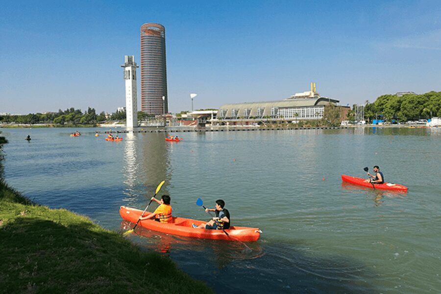 Seville: 2–Hour Guadalquivir River Kayaking Tour - The guides and the quality of instruction