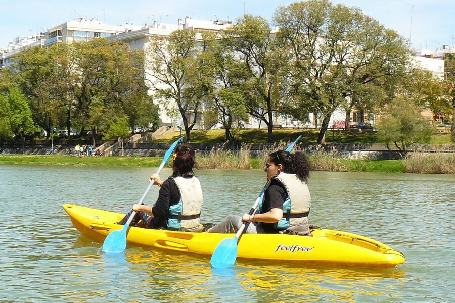 Seville: 2–Hour Guadalquivir River Kayaking Tour - Puente de Isabel II and Calle Betis