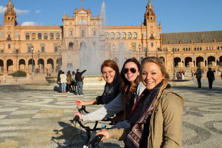 Seville: 3–Hour Sightseeing Tour - Avenida de la Constitución, the Cathedral, and the Giralda