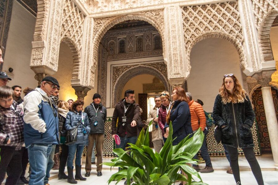 Seville: Alcázar and Cathedral Entry Ticket and Guided Tour - Clothing, Identification, and Entry Rules