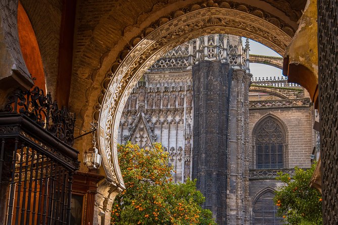 Seville Alcazar, Cathedral and Giralda Skip-The-Line Guided Tour - What is not included