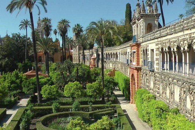 Seville: Alcázar,Cathedral and Plaza España Private Tour - Finishing at Plaza de España and María Luisa Park