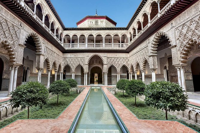 Seville: Alcázar,Cathedral and Plaza España Private Tour - Seeing Seville Cathedral and the tomb of Christopher Columbus