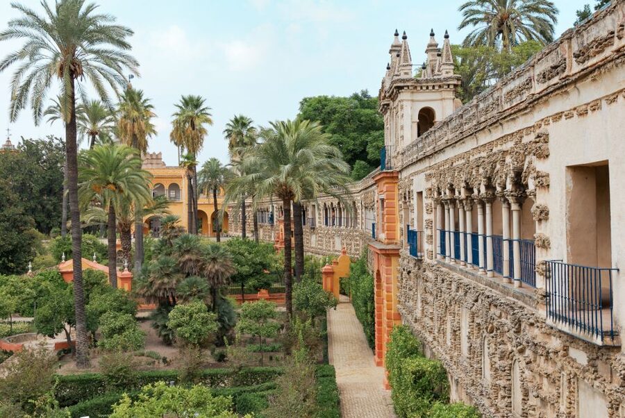 Seville: Alcazar Skip-the-Line Guided Tour with Tickets - Who will get the most from this tour