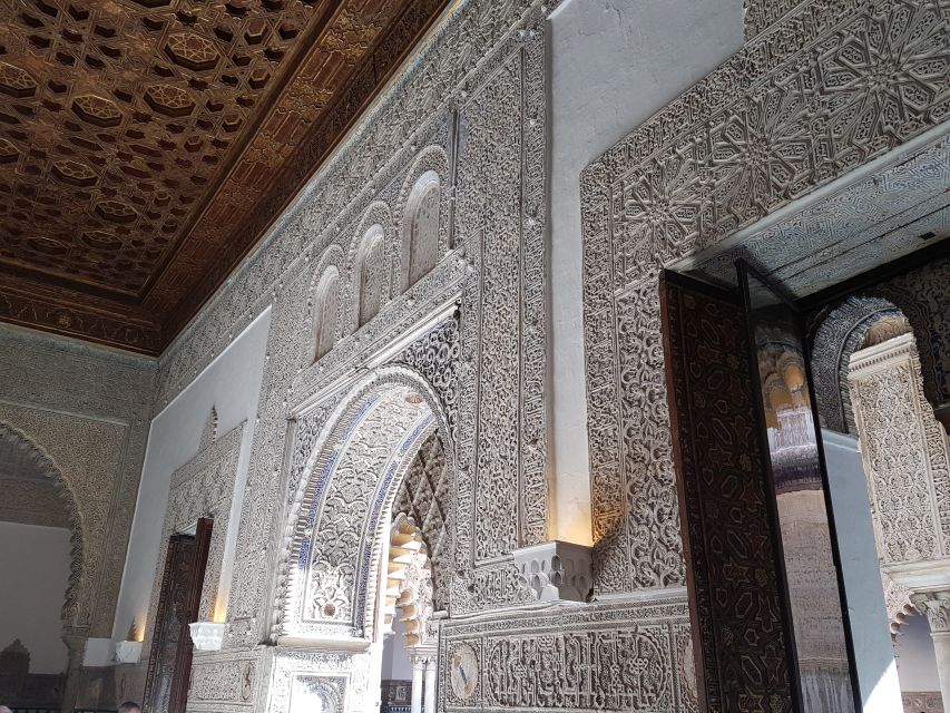 Seville: Alcázar Tour with Tickets Included - Patio de las Doncellas and the palace’s finest decoration