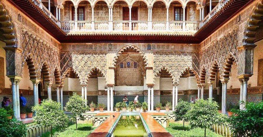 Seville: Alcázar Tour with Tickets Included - Royal rooms, changing rulers, and stories worth hearing