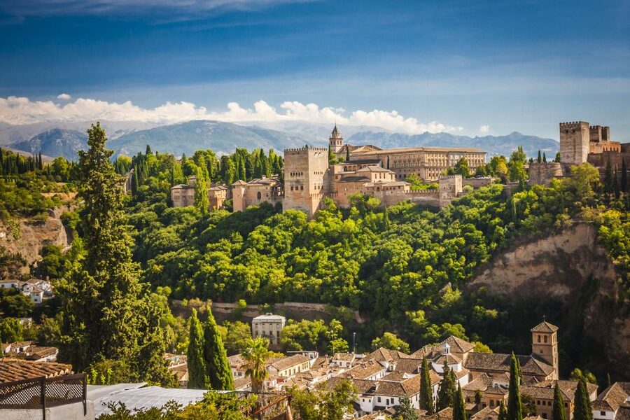 Seville: Alhambra Day Trip with Guide & Nasrid Palaces Entry - Key points to know before you book