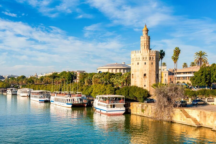 Seville: Authentic and Romantic Horse-Drawn Carriage Ride - Maria Luisa Park and the Plaza de España area