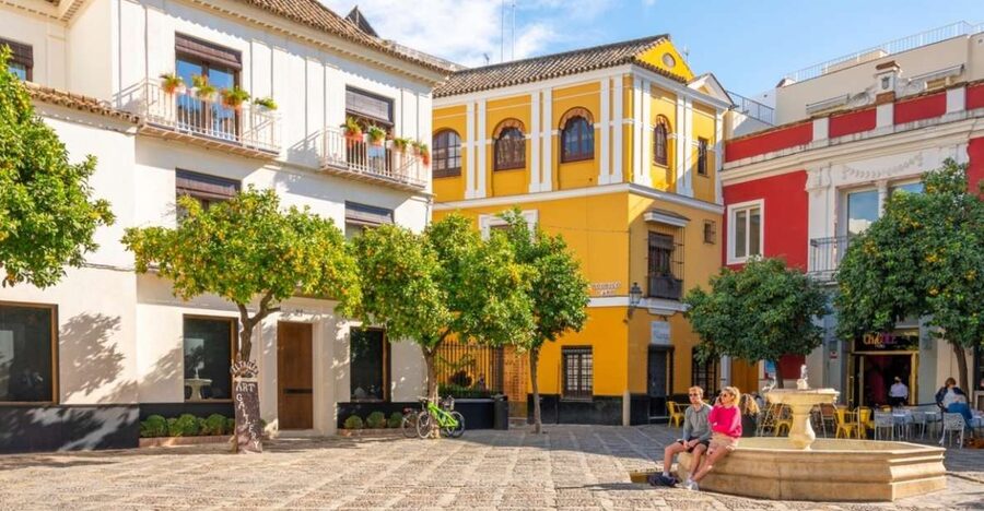 Seville: Barrio de Santa Cruz Small Group Walking Tour - Following the narrow lanes of Santa Cruz