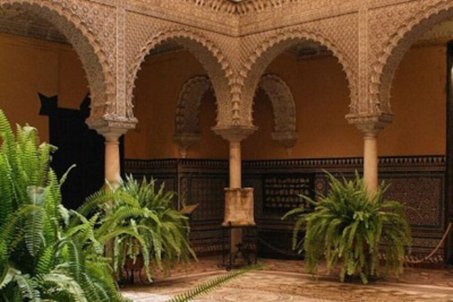 Seville: Casa de Pilatos and Condesa de Lebrija Palace Tour - Why Seville’s palaces tell a different story