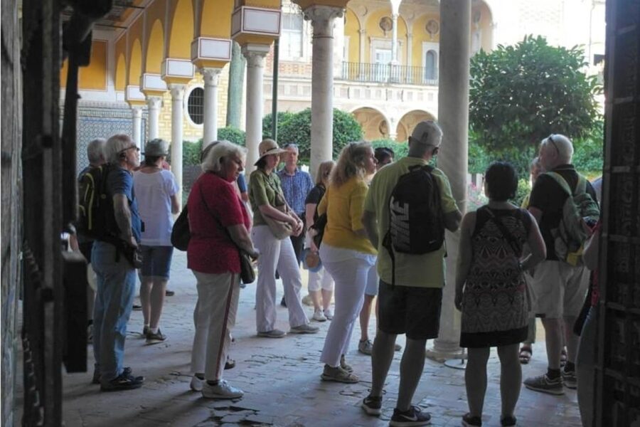 Seville: Casa de Pilatos and Condesa de Lebrija Palace Tour - What the private format is worth