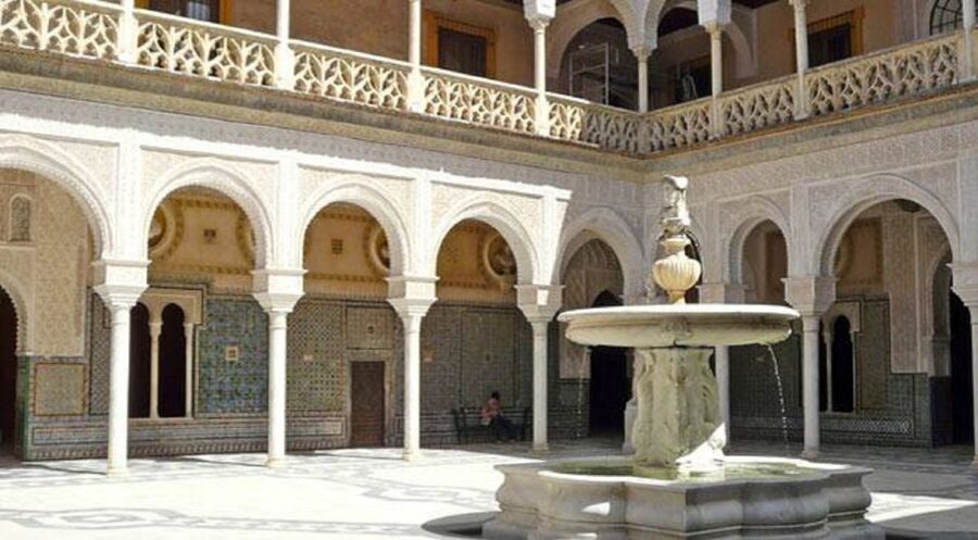 Seville: Casa de Pilatos and Condesa de Lebrija Palace Tour - Small details that can make the visit better