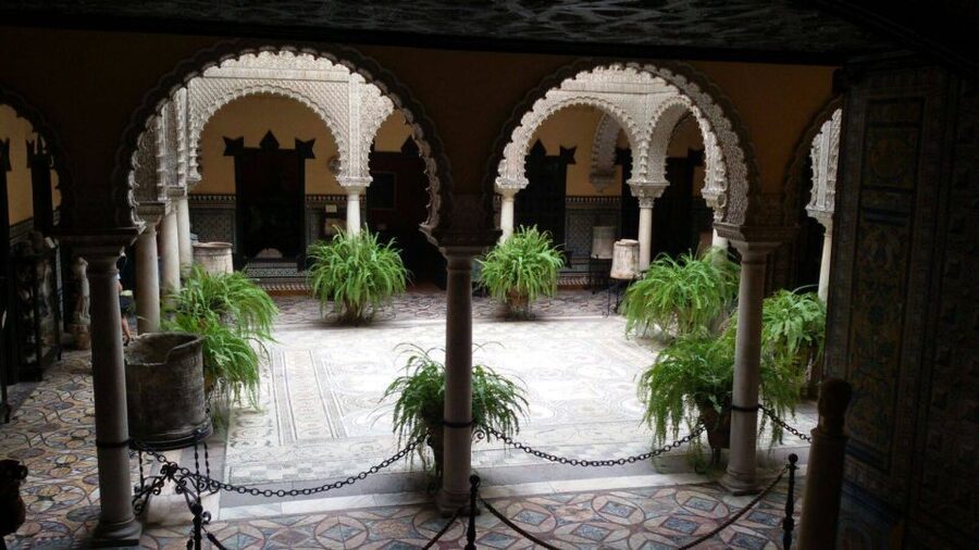 Seville: Casa de Pilatos and Condesa de Lebrija Palace Tour - Should you book the Casa de Pilatos and Lebrija Palace tour?