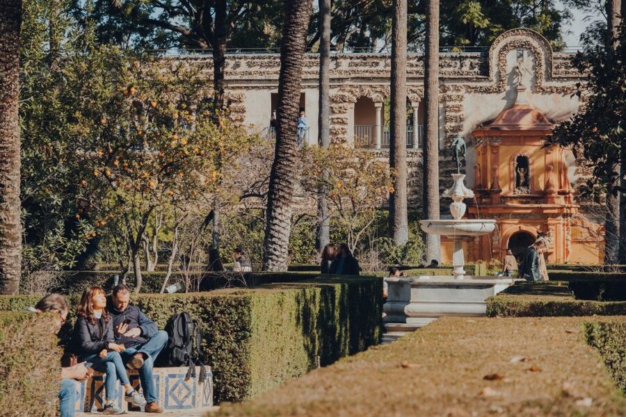 Seville: Cathedral and Alcázar Guided Tour - Key points to know before booking