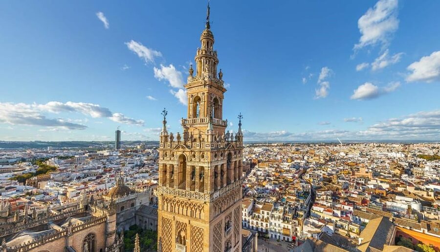 Seville Cathedral and Giralda Tower Guided Tour and Tickets - Dress, timing, and small practical matters