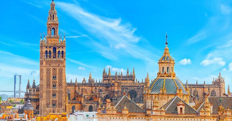 Seville: Cathedral and La Giralda Entry Ticket - Seville Cathedral, built from a former mosque