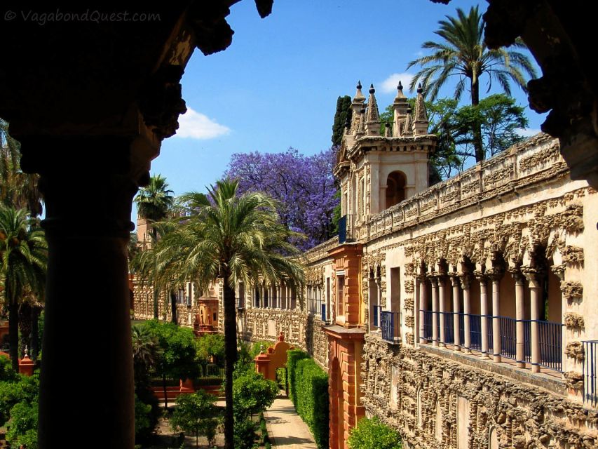 Seville: Cathedral, Giralda & Alcázar Guided Tour - What $69 buys you